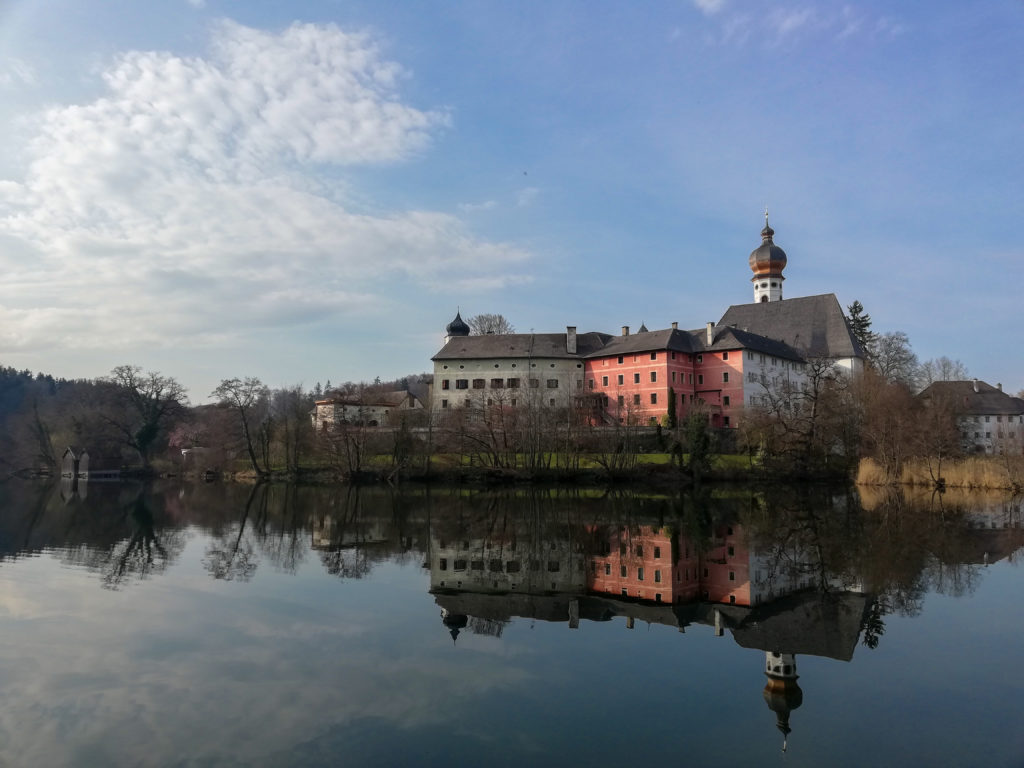 Kloster Höglwörth, Anger